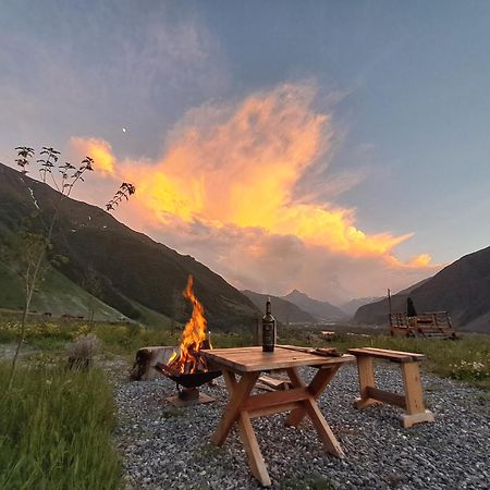 Kazbegi Spa Resort Cottages ภายนอก รูปภาพ