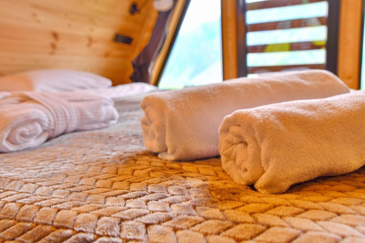 Kazbegi Spa Resort Cottages ภายนอก รูปภาพ