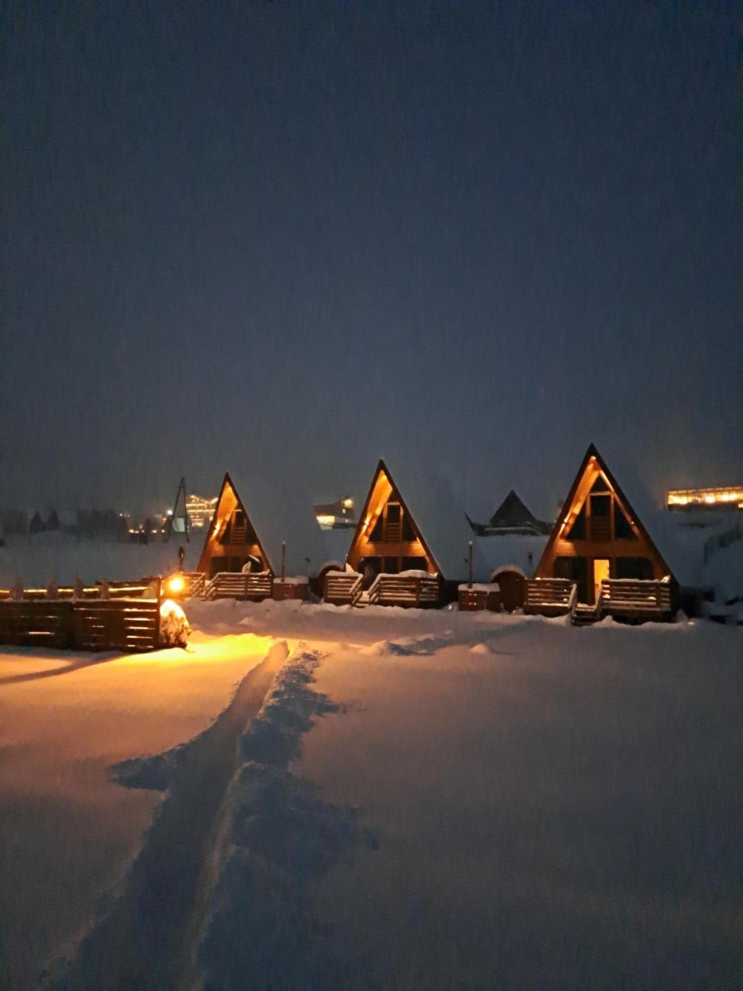 Kazbegi Spa Resort Cottages ภายนอก รูปภาพ