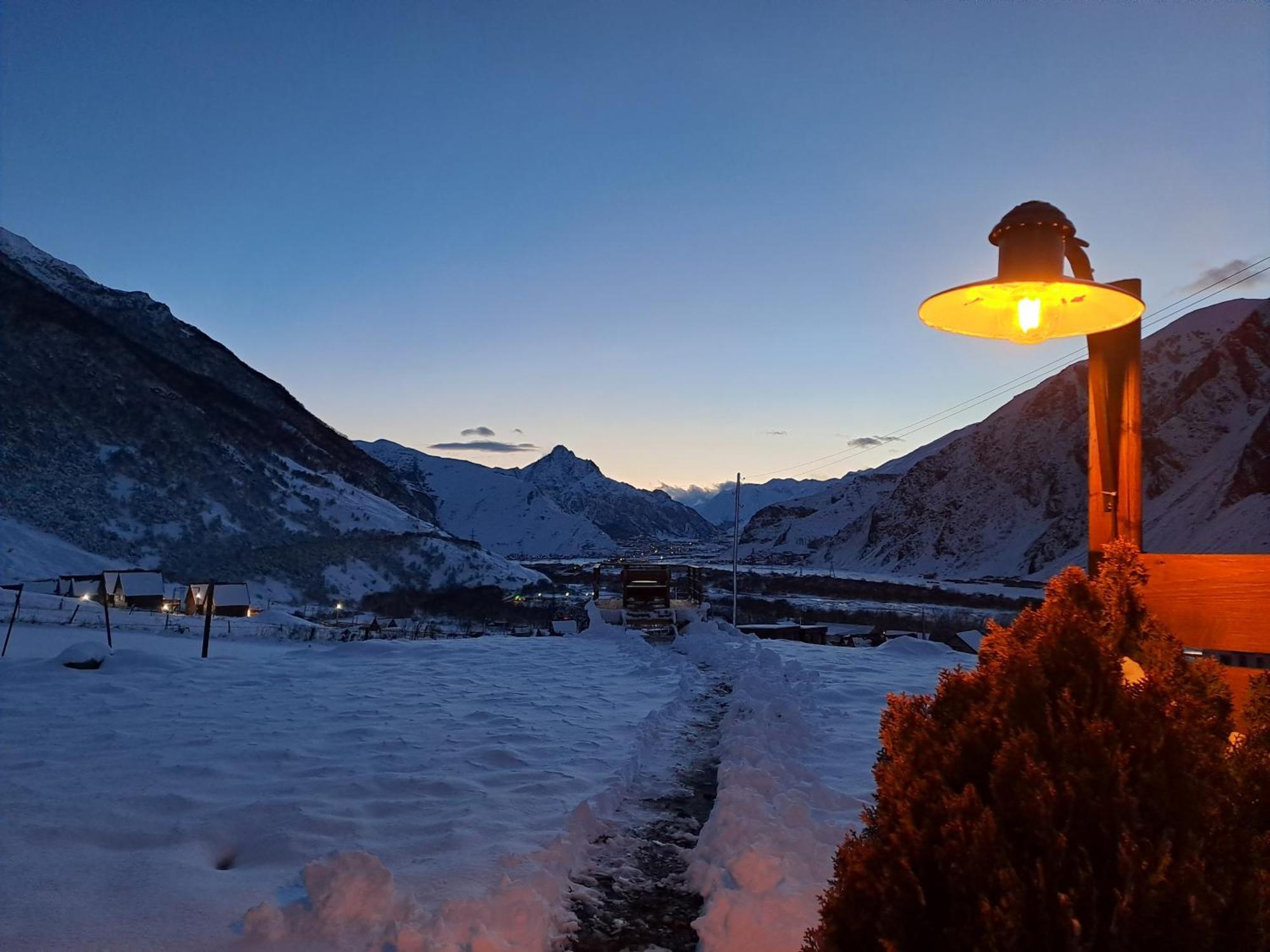 Kazbegi Spa Resort Cottages ภายนอก รูปภาพ