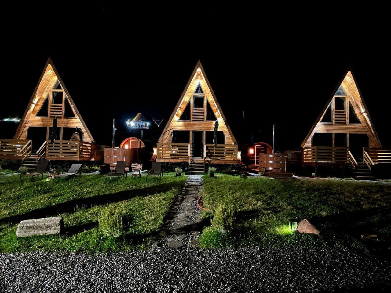 Kazbegi Spa Resort Cottages ภายนอก รูปภาพ