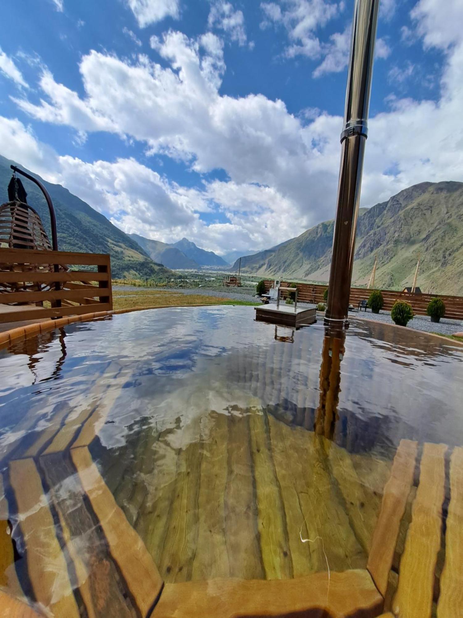 Kazbegi Spa Resort Cottages ภายนอก รูปภาพ
